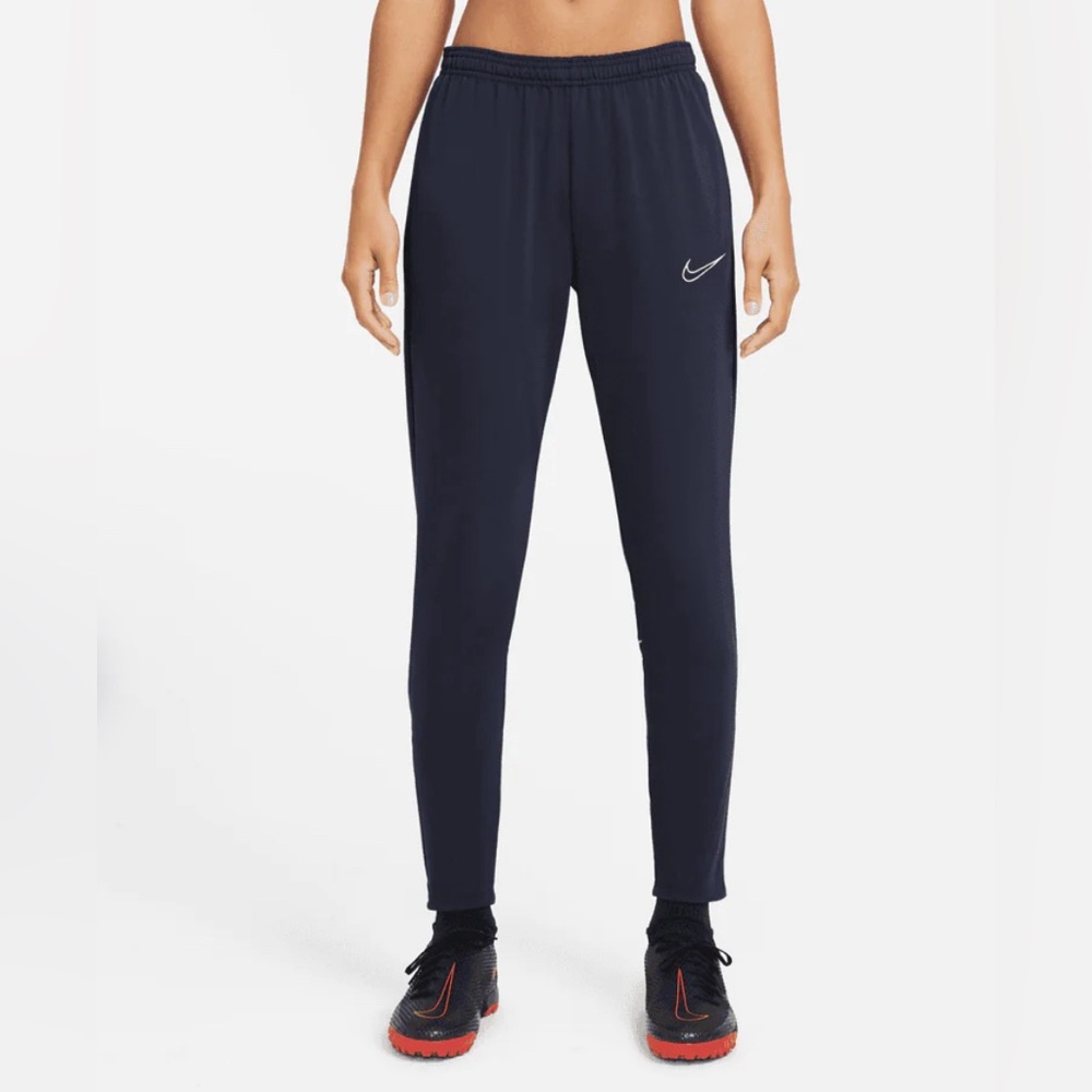Nike Navy sweat pants. New with Tags